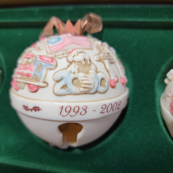 30th Anniversary Commemorative Bells 2003 Hallmark Keepsake Collectors Club - Picture 5 of 10